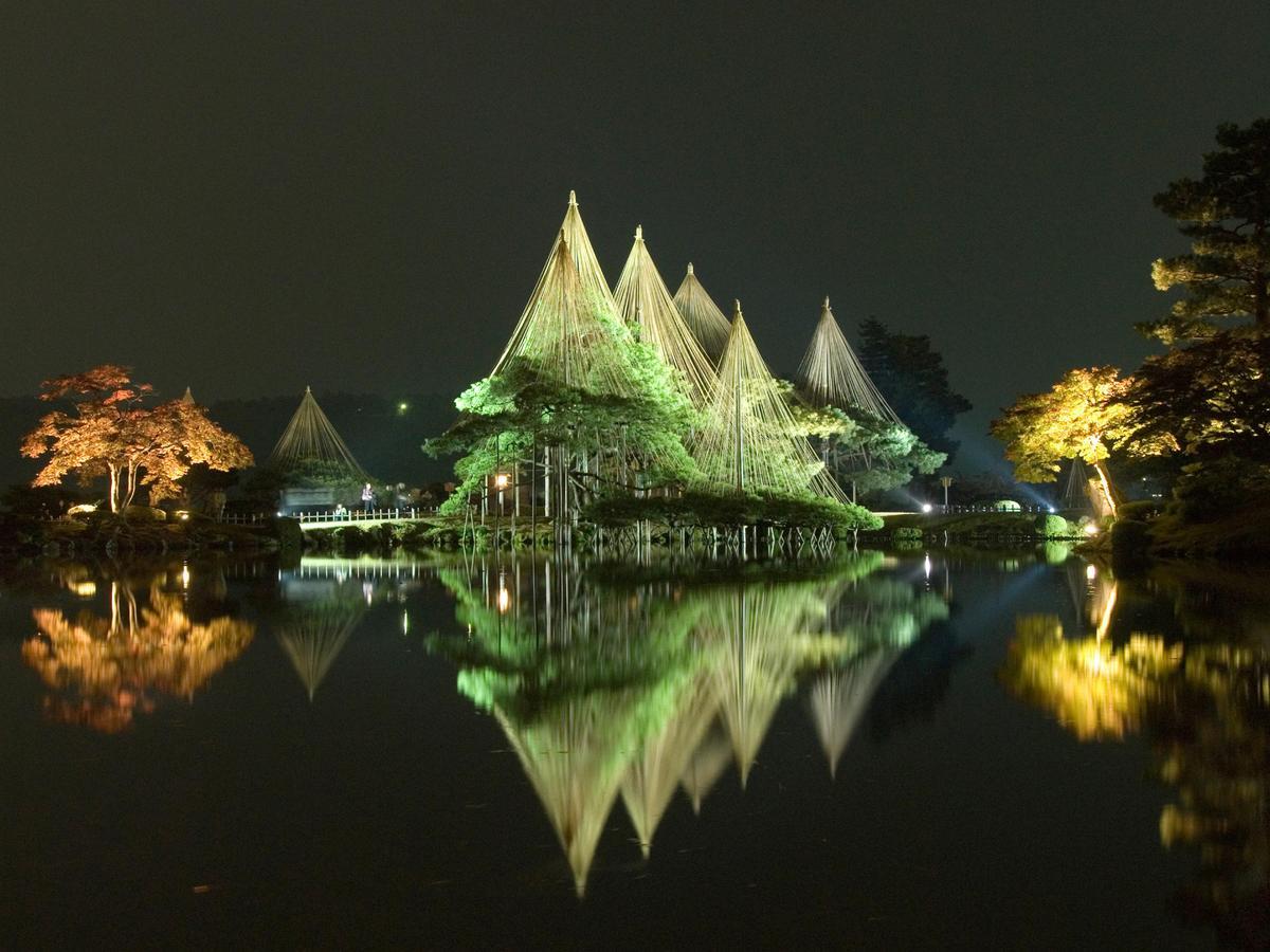 Hotel Wing International Premium Kanazawa Ekimae Bagian luar foto