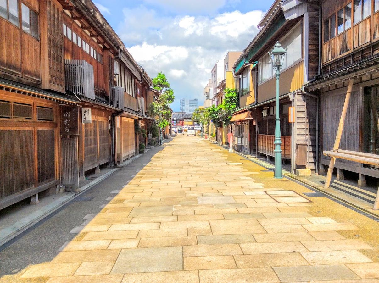 Hotel Wing International Premium Kanazawa Ekimae Bagian luar foto