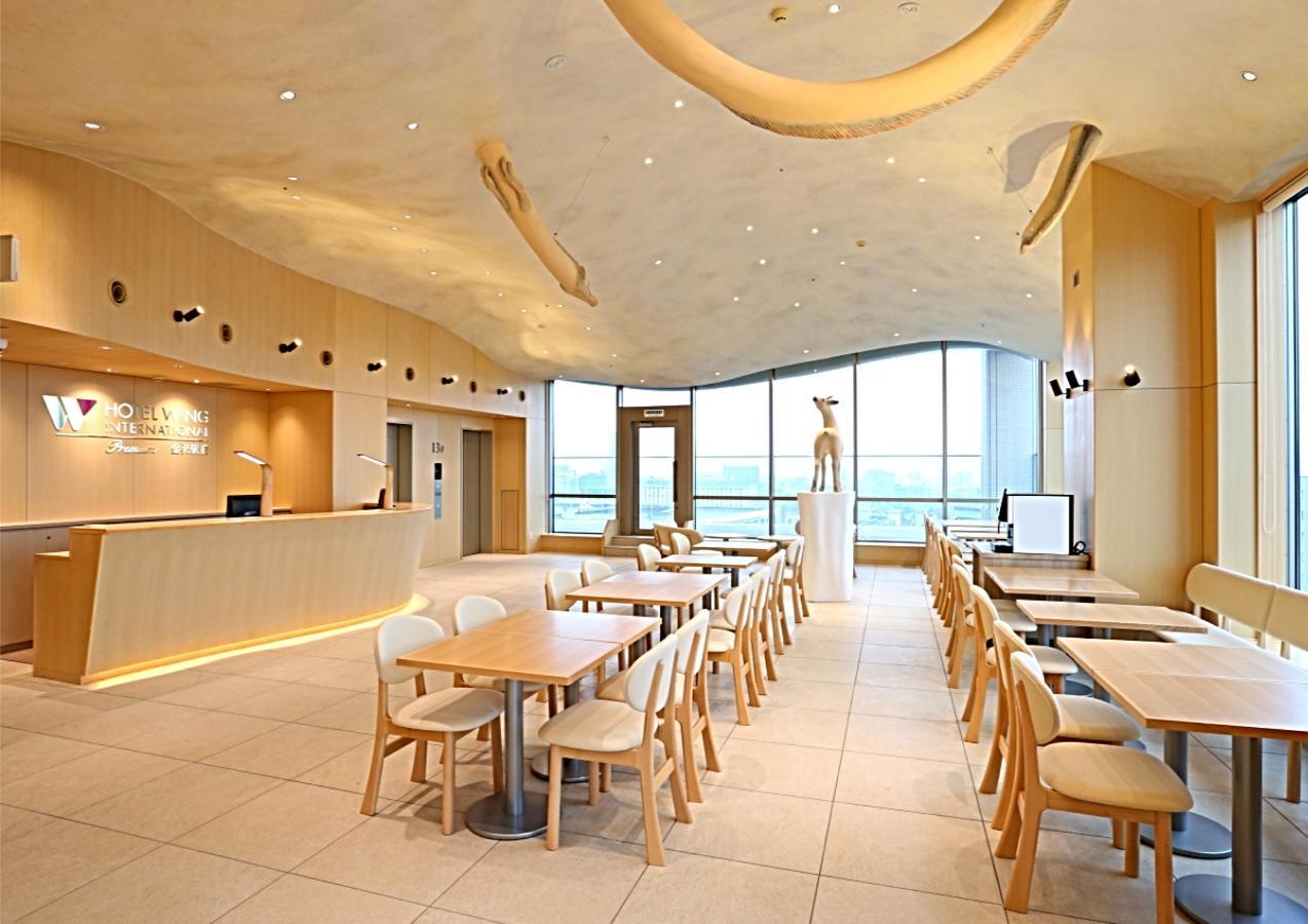 Hotel Wing International Premium Kanazawa Ekimae Bagian luar foto