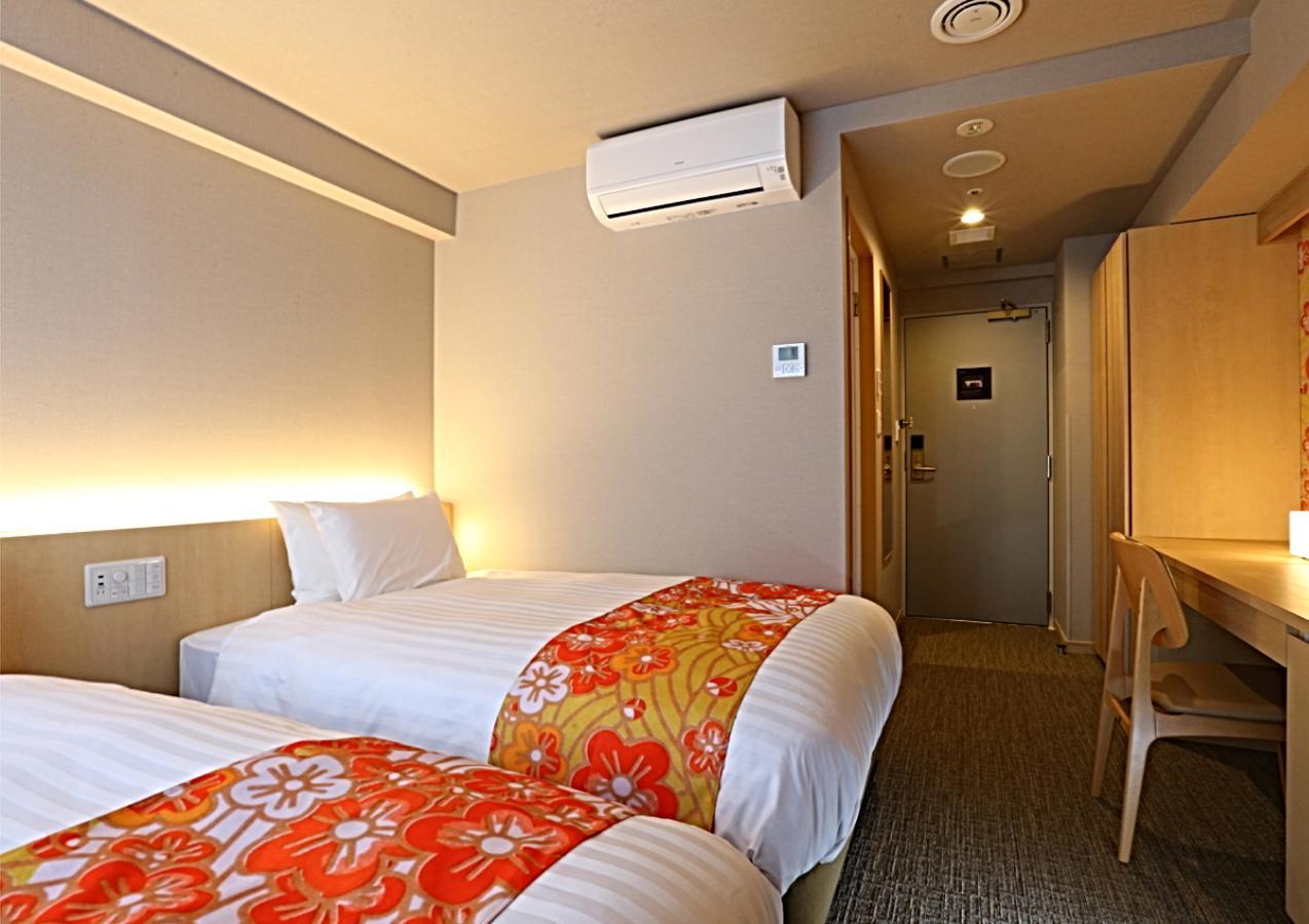 Hotel Wing International Premium Kanazawa Ekimae Bagian luar foto